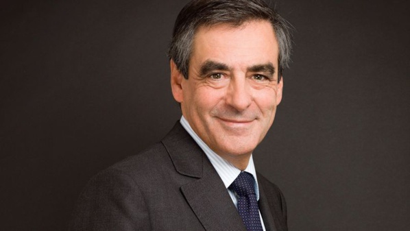 François Fillon remporte la primaire de la droite et du centre, Juppé lui promet son soutien