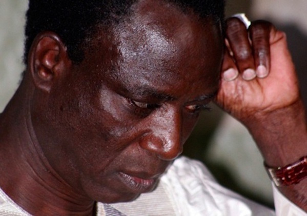 Le chanteur Thione Seck retenu en "otage" en Mauritanie... Son passeport entre autres documents confisqués ...Les raisons...