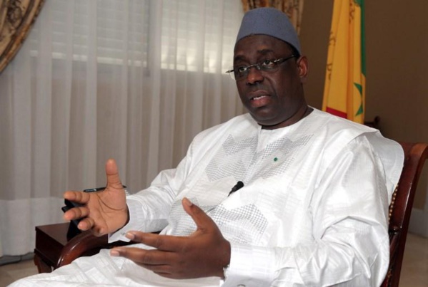 Macky Sall prône une immobilisation momentanée des véhicules de transport défectueux