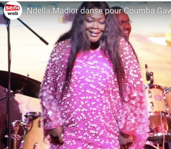 Ndella Madior danse pour Coumba Gawlo