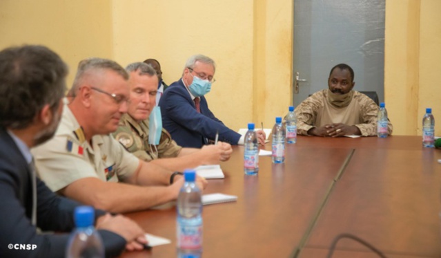 Mali: les militaires français remettent à l’armée malienne la base de Ménaka