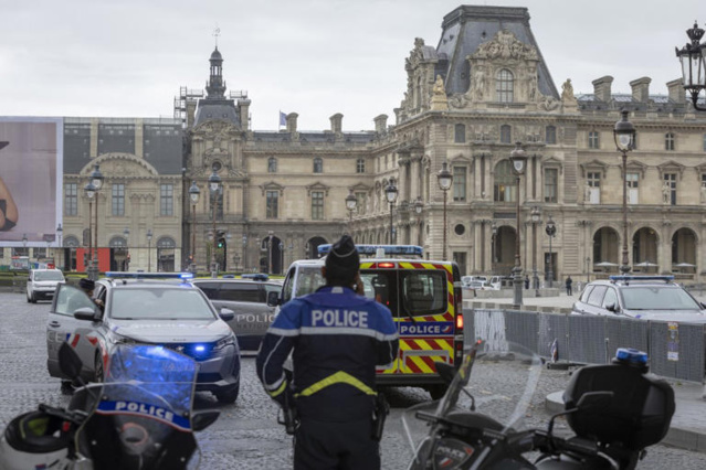 Paris : une femme de 20 ans violée en pleine rue de Rivoli