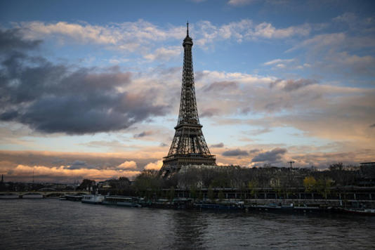 La tour Eiffel fermée à partir de ce lundi en raison d'une grève