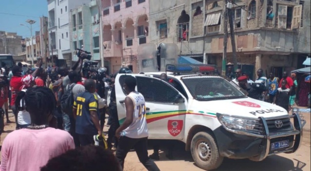 Descente policière à Keur Massar : 3 trafiquants de drogue arrêtés dans une maison abandonnée