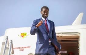 LE PRÉSIDENT BASSIROU DIOMAYE FAYE A QUITTÉ DAKAR CE MATIN POUR LE NIGÉRIA ET LE GHANA