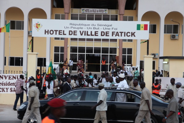 ​Le Président de la République SEM Macky Sall, a procédé ce mardi 21 juillet 2015 à 18 heures, à l’inauguration de l’hôtel de ville de Fatick.