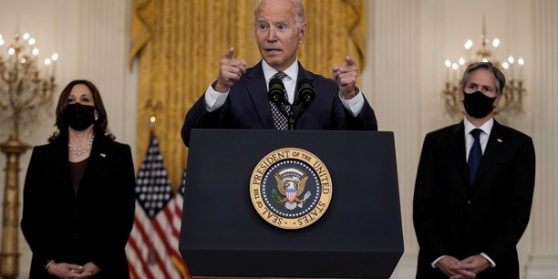 États-Unis: Joe Biden peut-il tenir jusqu’au 5 novembre?