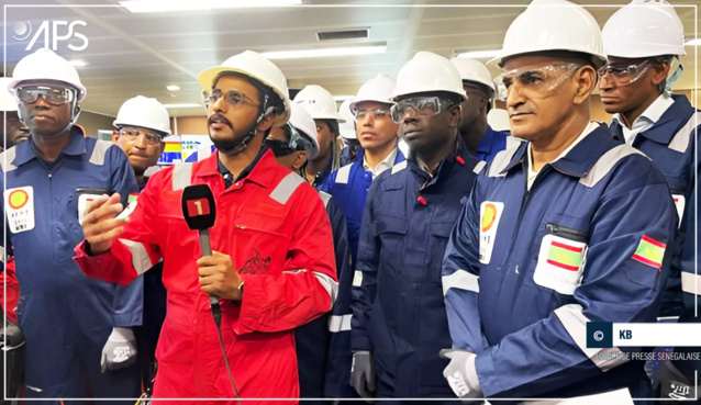 SENEGAL-MAURITANIE-ECONOMIE / Exploitation gazière : Birame Souleye Diop et son homologue mauritanien sur le navire FPSO du GTA