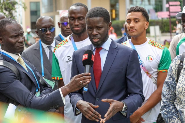 Le Président de la République Bassirou Diomaye Faye, s'est rendu au village olympique