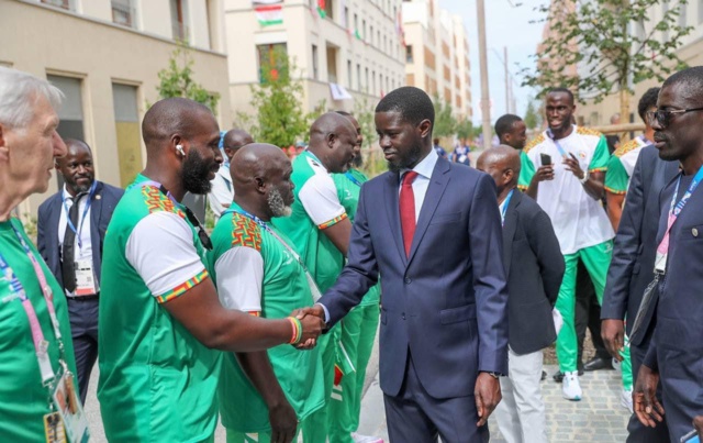 Le Président de la République Bassirou Diomaye Faye, s'est rendu au village olympique