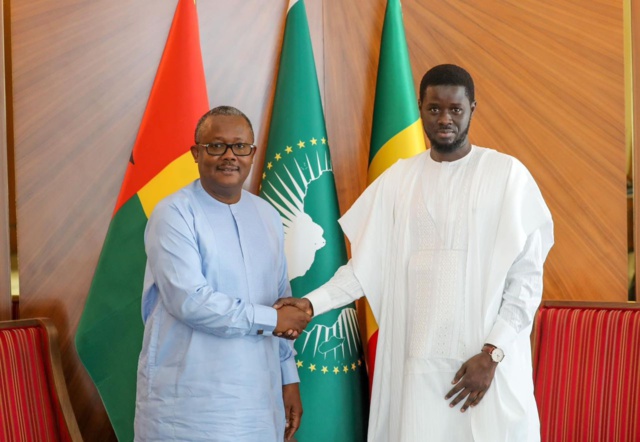 À Dakar depuis quelques heures, le point sur le séjour du  Président Omaro Sissoko Embalo reçu par le chef de l'Etat Bassirou Diomaye