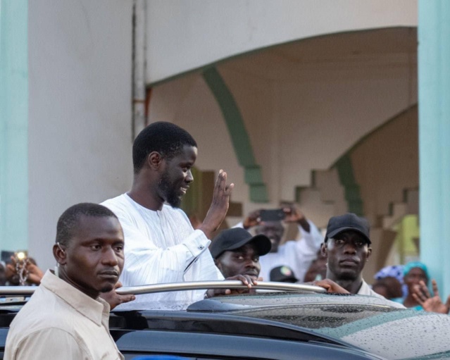 Revivez en images le "ziar" du chef de l'Etat, Bassirou Diomaye Faye, auprès de la communauté layenne !