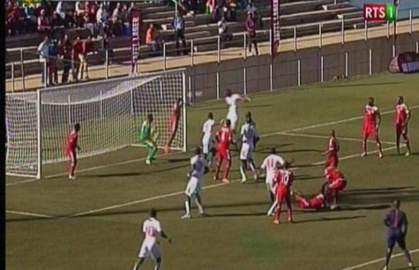 Eliminatoires Can 2017, les "Lions" du Sénégal s'imposent devant la Namibie sur le score de 2 buts à 0