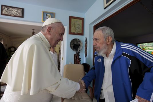 A Cuba, le pape François rencontre Fidel Castro, mais pas les dissidents