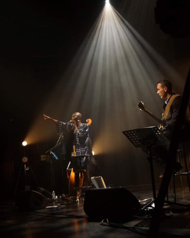 La chanteuse franco-sénégalaise de jazz-blues Ndeye Khady Mboup se lance dans le 7e Art avec la nouvelle série "Échec et Mat" 