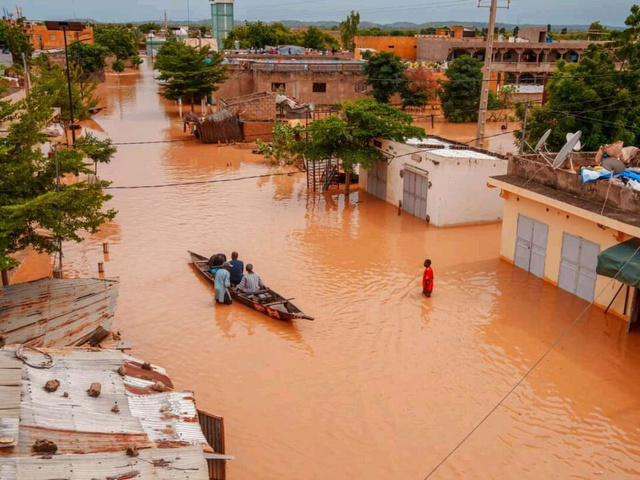 CRUE DU FLEUVE SÉNÉGAL : PLUS DE 56 000 PERSONNES DÉPLACÉES ET 18 000 ENFANTS PRIVÉS D’ÉCOLE