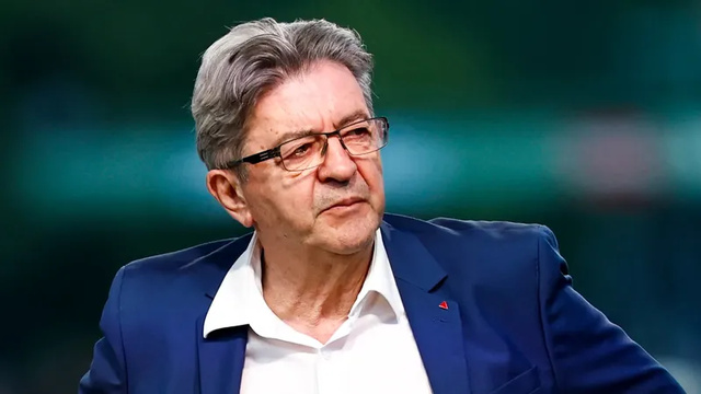 "CE SERA SANS LFI": MÉLENCHON ACCUSE LE PS D'ÊTRE "EN TRAIN D'ORGANISER UN NOUVEAU SOCLE COMMUN"