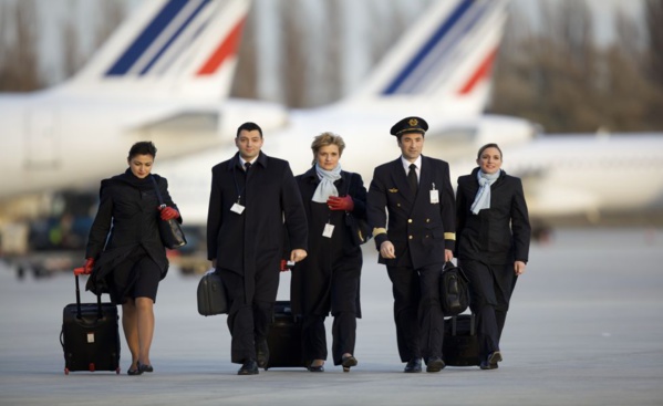 Douze employés d'Air France présents à l'hôtel sont "en lieu sûr", selon la direction