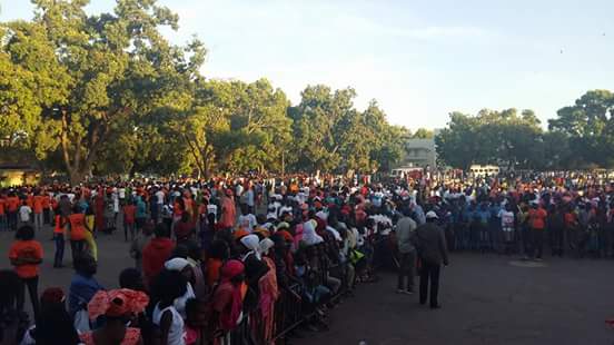 ​Premières images de l'incroyable caravane du front du NON à Thies.