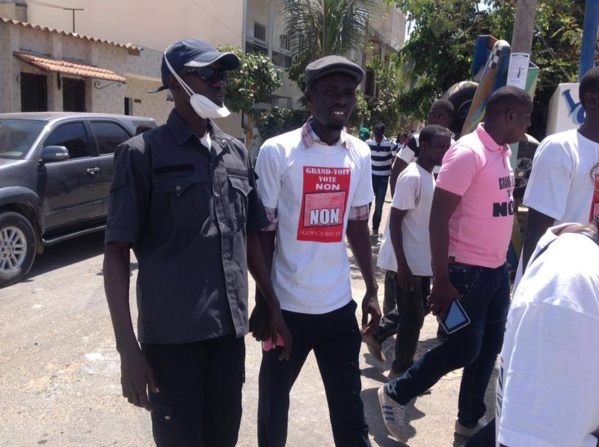 Quelques images de la visite de proximité de Khalifa Sall entre Grand Yoff, Dieuppeul et Derklé