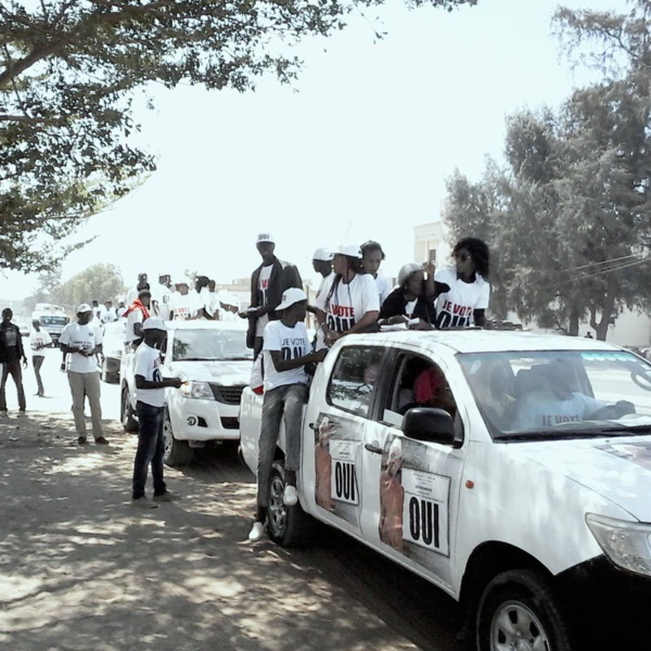 ABDOU KARIM SALL EN CARAVANE DANS LA BANLIEUE:  " Ce référendum, les sénégalais ont compris qu’il permettra d’améliorer la démocratie, de renforcer le pouvoir législatif’’"