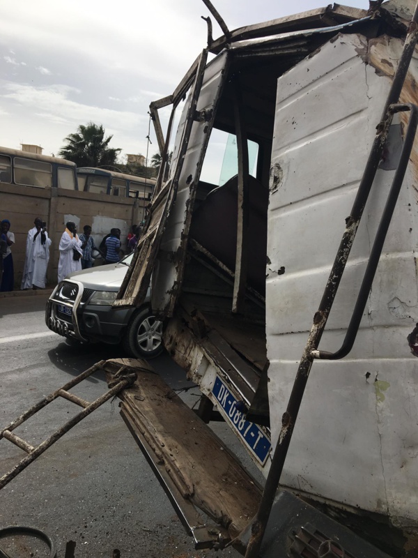 Nouveau bilan de l'accident sur l'autoroute: une quinzaine de morts et de graves blessés