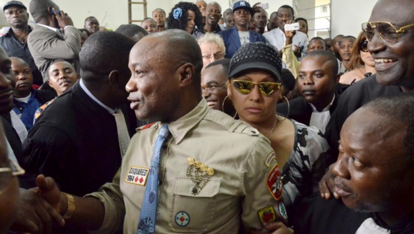 RDC: Koffi Olomidé interpellé et présenté à un juge à Kinshasa