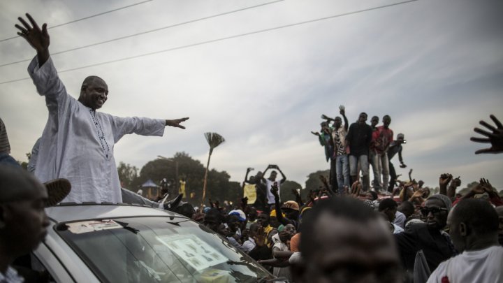 Crise en Gambie: Adama Barrow en route pour le sommet Afrique-France de Bamako