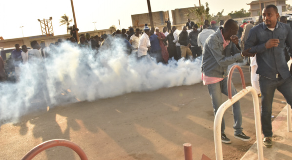 Guédiawaye: échauffourées entre la police et les jeunes du Grand Parti