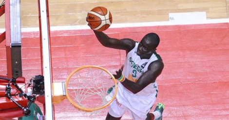 Afrobasket: Le Sénégal marche sur l'Ouganda pour prendre le Quart (79-48)