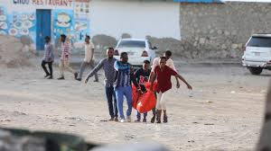 Somalie : au moins 32 morts dans un attaque sur une plage de Mogadiscio