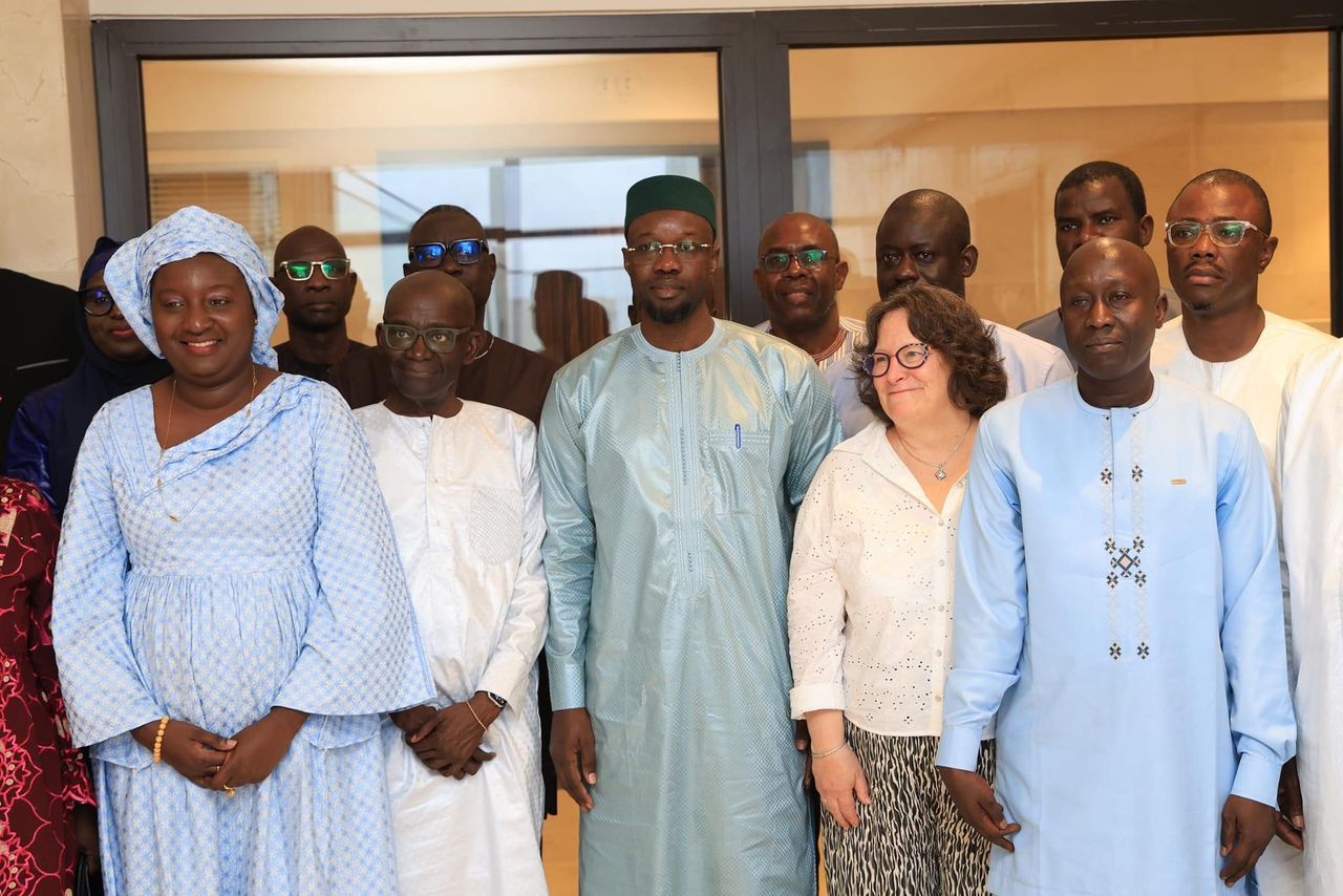 Le premier ministre, Ousmane SONKO, a présidé l'installation du Comité de commémoration du 80ᵉ anniversaire du massacre des Tirailleurs sénégalais à Thiaroye.