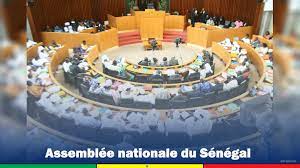 Règlement Intérieur de l'assemblée nationale: Voici le  rapport de la commission des lois portant sur la proposition de loi organique modifiant et complétant la loi organique du 15 mai 2002