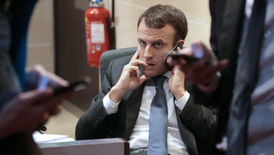 Emmanuel Macron reprendra mardi les consultations en vue de former un nouveau gouvernement