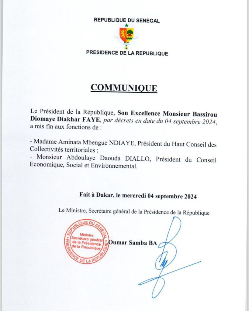 LE PRÉSIDENT DE LA RÉPUBLIQUE MET FIN AUX MANDATS DES PRÉSIDENTS DU HAUT CONSEIL DES COLLECTIVITÉS TERRITORIALES ET DU CONSEIL ÉCONOMIQUE, SOCIAL ET ENVIRONNEMENTAL