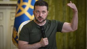 En visite en Allemagne, Zelensky réclame "plus d'armes" aux alliés occidentaux