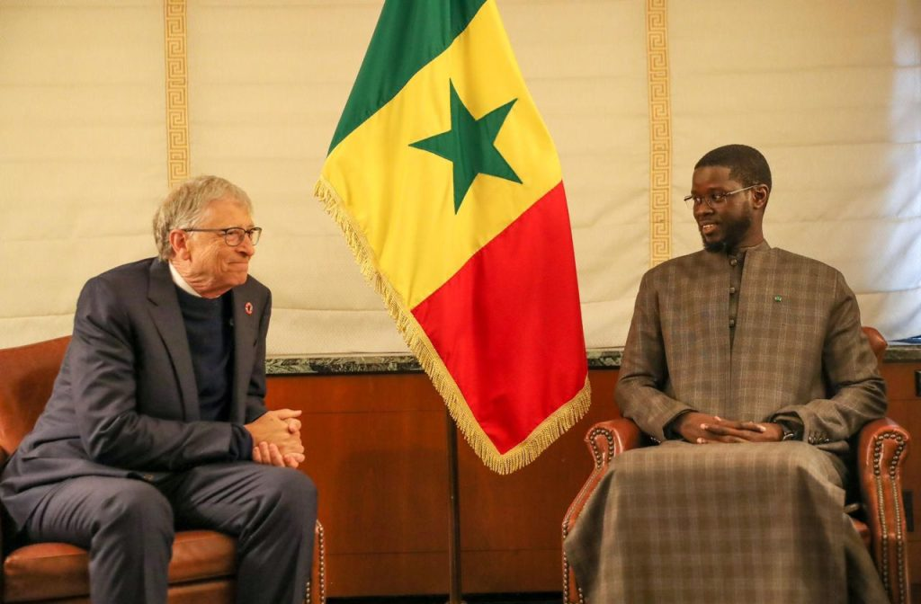 RENCONTRE ENTRE LE PRÉSIDENT FAYE ET BILL GATES | VERS UNE COOPÉRATION RENFORCÉE SUR L’AGRICULTURE, L’ASSAINISSEMENT ET LE NUMÉRIQUE