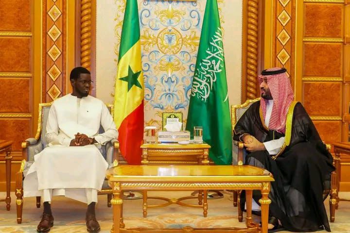 Reçu par le prince héritier du royaume d'Arabie Saoudite,  le Pr Bassirou Diomaye Faye réagit 