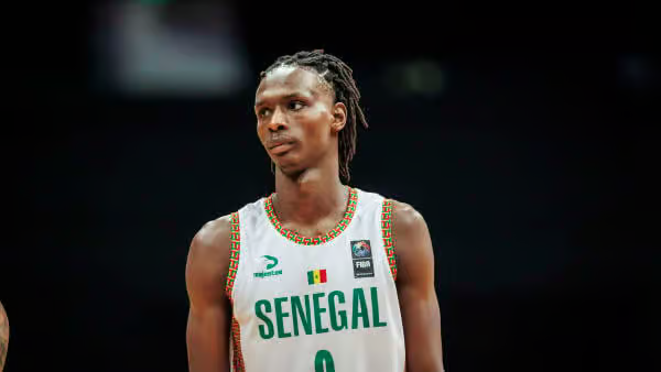 Qualif’AfroBasket 2025 – Avec 31 points de Brancou Badio, le Sénégal se défait du Cameroun (87-83) et réussit le carton plein !