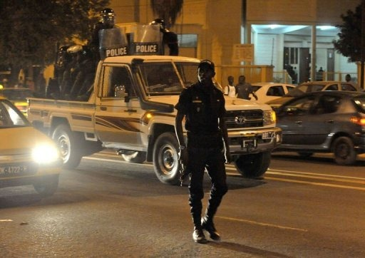 DAKAR | UNE OPÉRATION POLICIÈRE D’ENVERGURE POUR RENFORCER LA SÉCURITÉ NOCTURNE