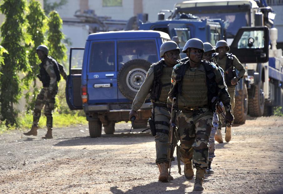 Dakar est en alerte maximal, mais...