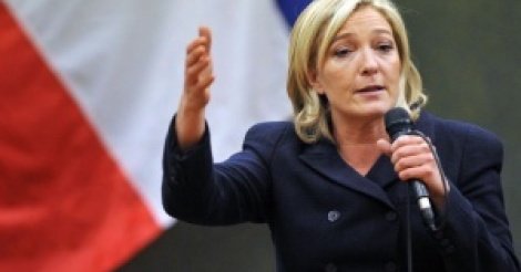 Marine Le Pen: "Le rôle de la région n'est pas de payer des moustiquaires aux détenus au Sénégal"