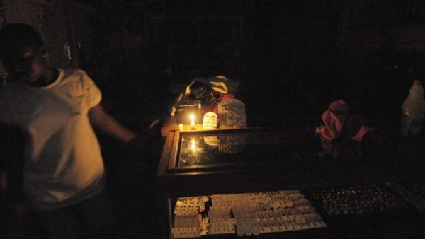 Coucou, revoilà les coupures de courant! Medina, Gueule Tapée,...plongés dans le noir