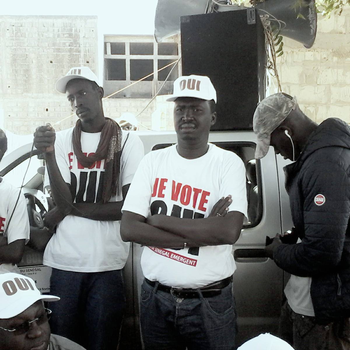 ABDOU KARIM SALL EN CARAVANE DANS LA BANLIEUE:  " Ce référendum, les sénégalais ont compris qu’il permettra d’améliorer la démocratie, de renforcer le pouvoir législatif’’"