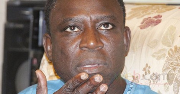 Pourquoi le retour musical de Thione Seck scandalise le web