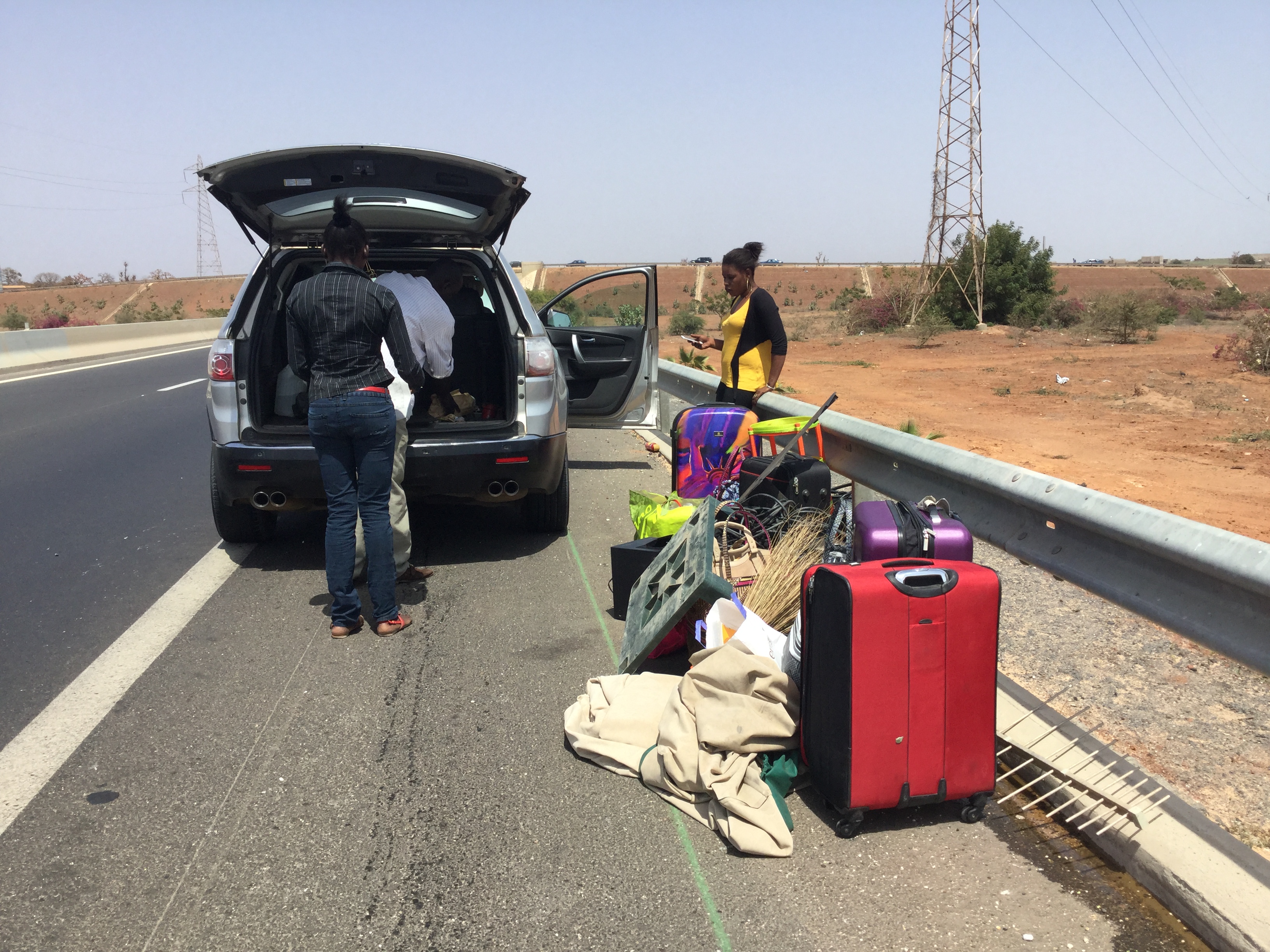 Sa GMC prend feu sur l'autoroute, Ndela Diouf soupçonne un sabotage