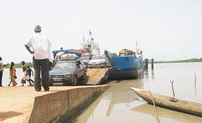 On est encore loin de la réouverture des frontières Sénégalo-Gambiennes ...Les transporteurs Sénégalais réclament un...pont   