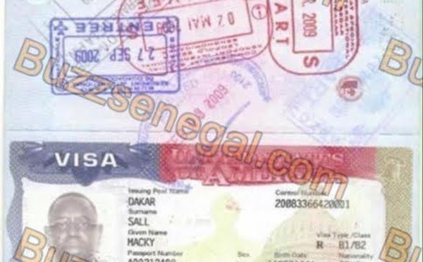 Macky publie son passeport pour prouver sa “sénégalité”