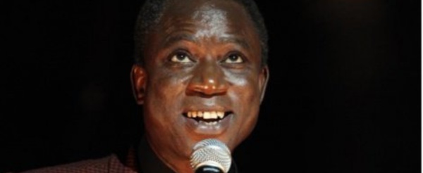 Thione Seck reçu deux fois par Adama Barrow