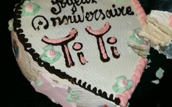 (02 photos+ Vidéo): Regardez comment Titi a fêté son anniversaire…